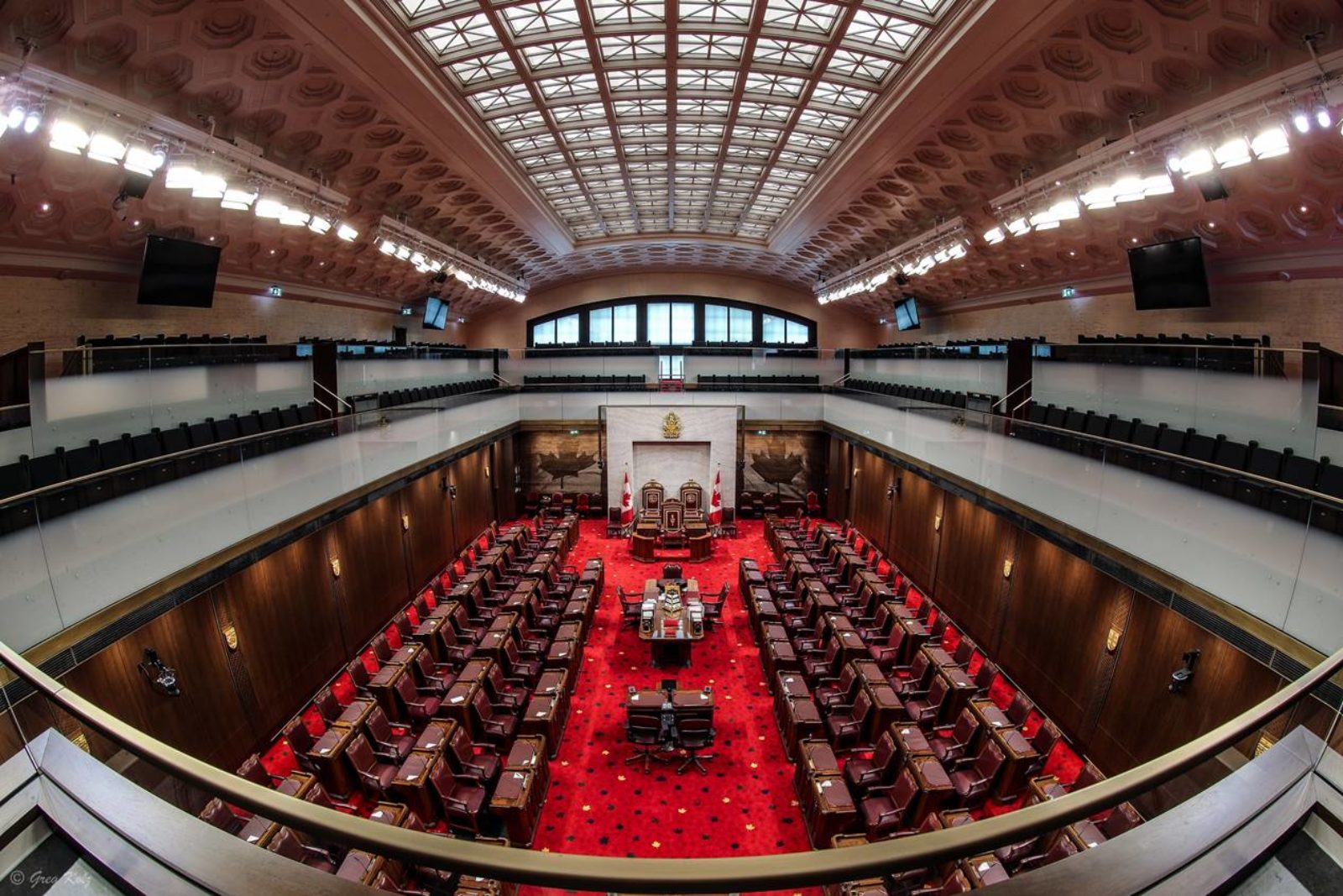 Senate studies of Government bills continue this fall